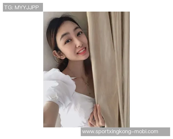 克尼佩尔全力防守库里三分球称其为独一无二的篮球天才