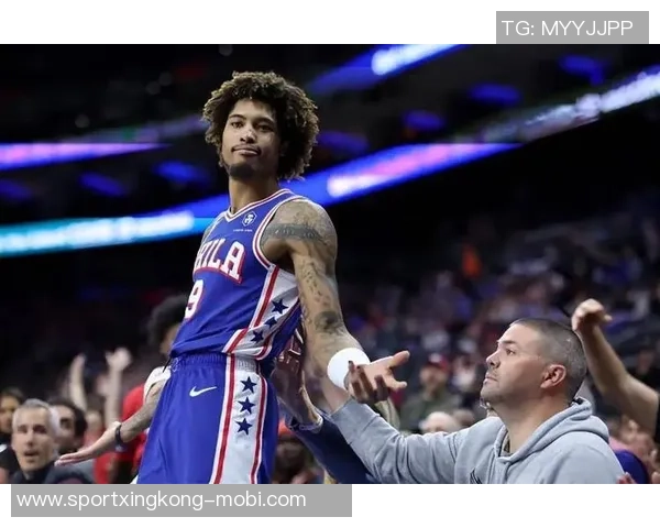 乌布雷半场表现惊艳8投6中三分球完美命中助球队领先